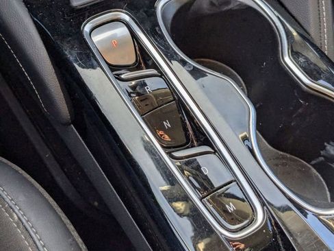 Used 2023 Buick Envision Preferred image 23