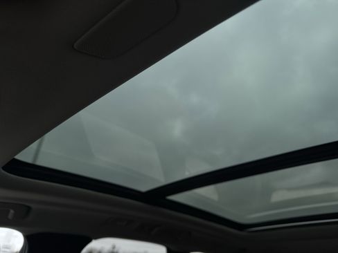 Used 2024 Volvo XC60 T8 Plus w/ Climate Package image 19