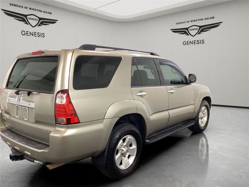 Used 2008 Toyota 4Runner SR5 RWD image 5