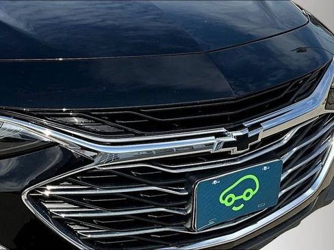 Used 2020 Chevrolet Malibu LT w/ Leather Package FWD image 32