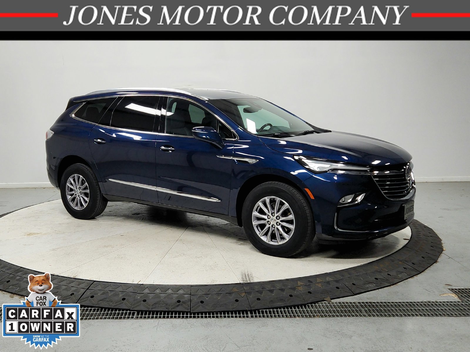 Used 2024 Buick Enclave Essence FWD image 1