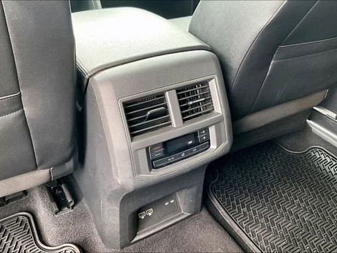 Used 2019 Volkswagen Atlas SEL FWD image 25