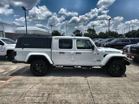 Used 2025 Jeep Gladiator Sport AWD/4WD image 10