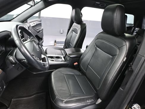 Used 2020 Ford Explorer Limited AWD/4WD image 24