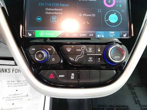 Used 2019 Chevrolet Bolt LT image 17