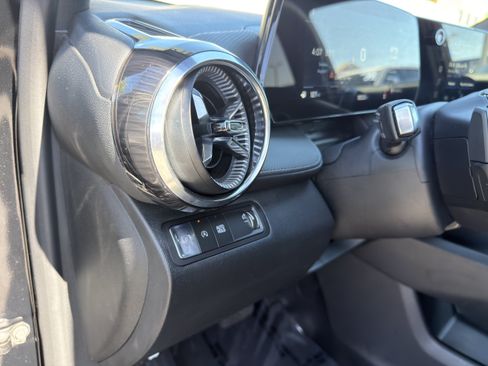 Used 2026 Chevrolet Equinox LT FWD image 25