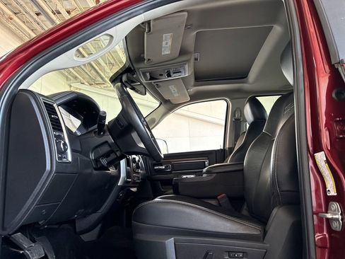 Used 2018 RAM 2500 Laramie RWD image 10