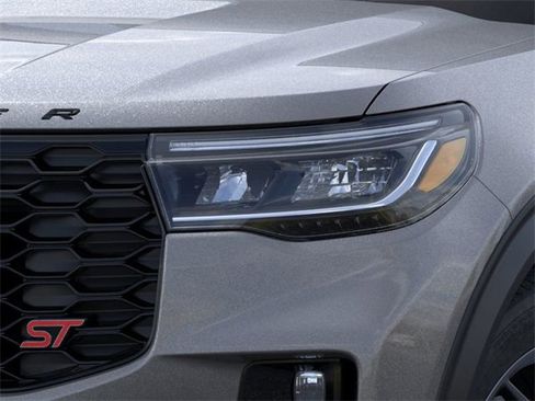New 2025 Ford Explorer ST image 18