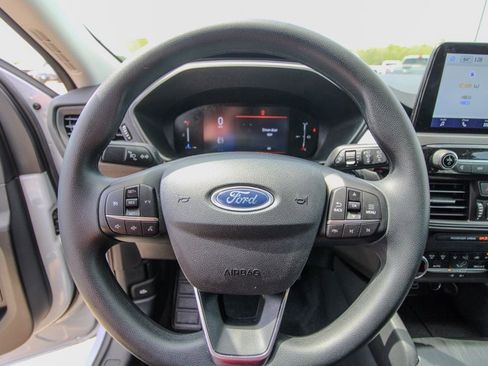 Used 2025 Ford Escape Active FWD image 19