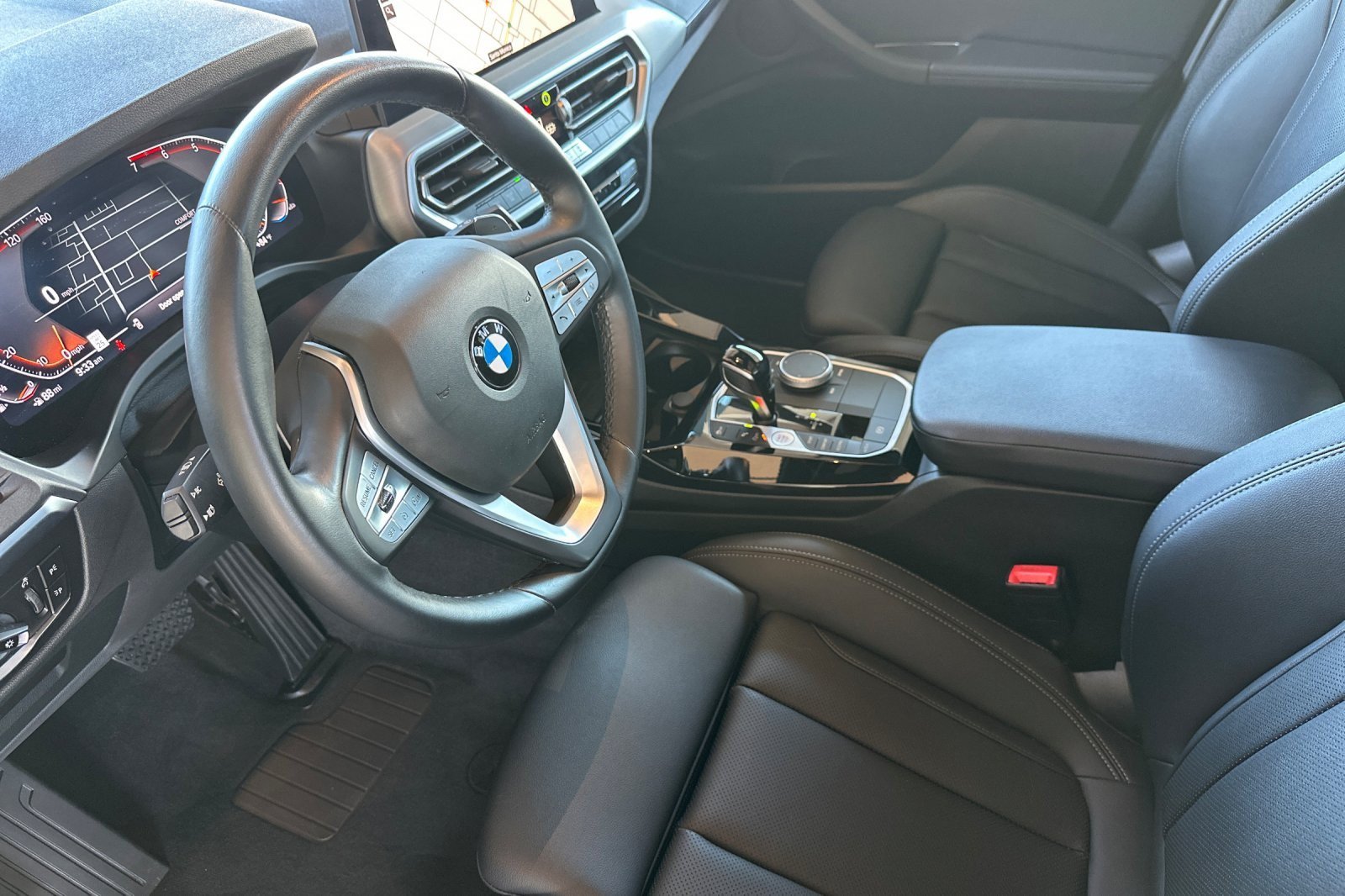 Used 2024 BMW X3 sDrive30i w/ Convenience Package RWD image 9