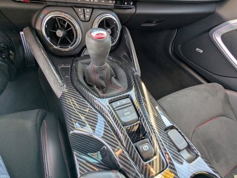Used 2022 Chevrolet Camaro ZL1 image 19