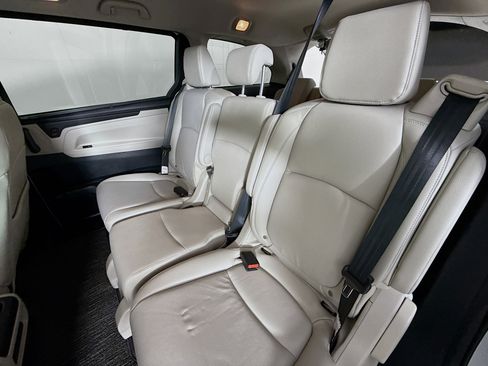 Certified 2026 Honda Odyssey EX-L image 29