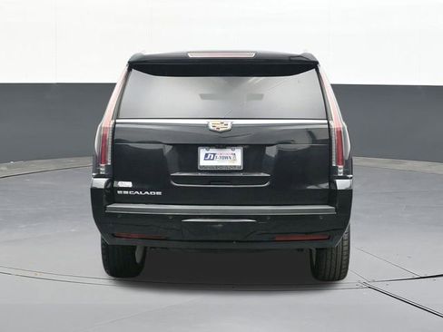 Used 2020 Cadillac Escalade Luxury image 10