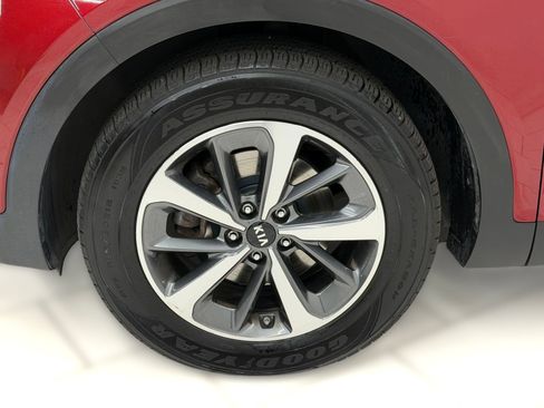 Used 2019 Kia Sorento EX AWD/4WD image 10