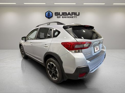 Used 2021 Subaru Crosstrek 2.0i Premium w/ Moonroof Package AWD/4WD image 3