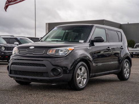 Used 2019 Kia Soul Base image 3