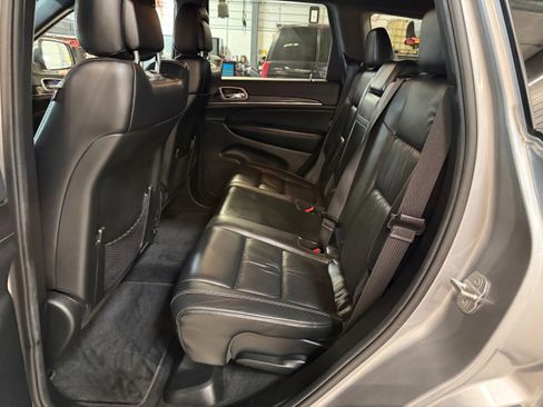 Used 2014 Jeep Grand Cherokee Limited AWD/4WD image 36