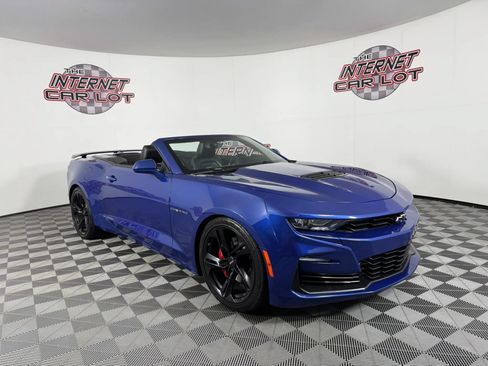 Used 2021 Chevrolet Camaro SS RWD image 16