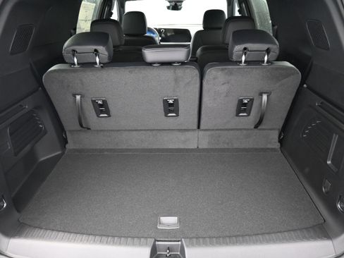 New 2026 Chevrolet Traverse LT w/ Driver Confidence Package AWD/4WD image 27
