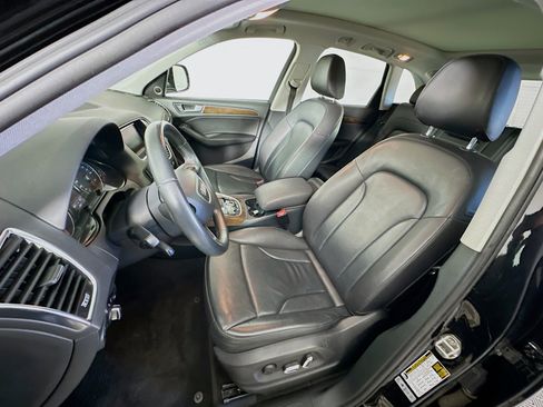 Used 2017 Audi Q5 2.0T Premium Plus w/ Technology Package image 13