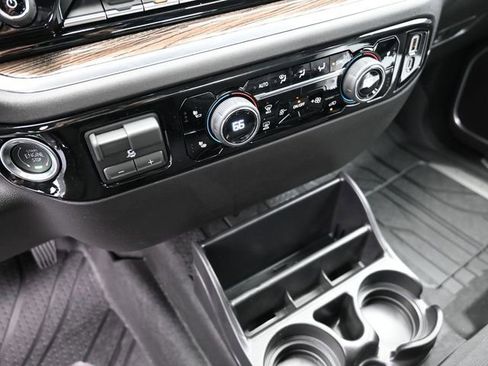 Used 2026 Chevrolet Silverado 1500 RST w/ RST Select Package image 33