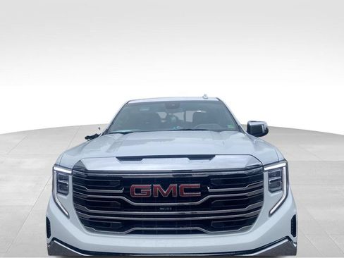 Used 2025 GMC Sierra 1500 SLT w/ SLT Premium Plus Package AWD/4WD image 11