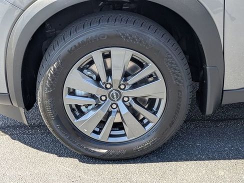 New 2026 Nissan Pathfinder SV AWD/4WD image 10
