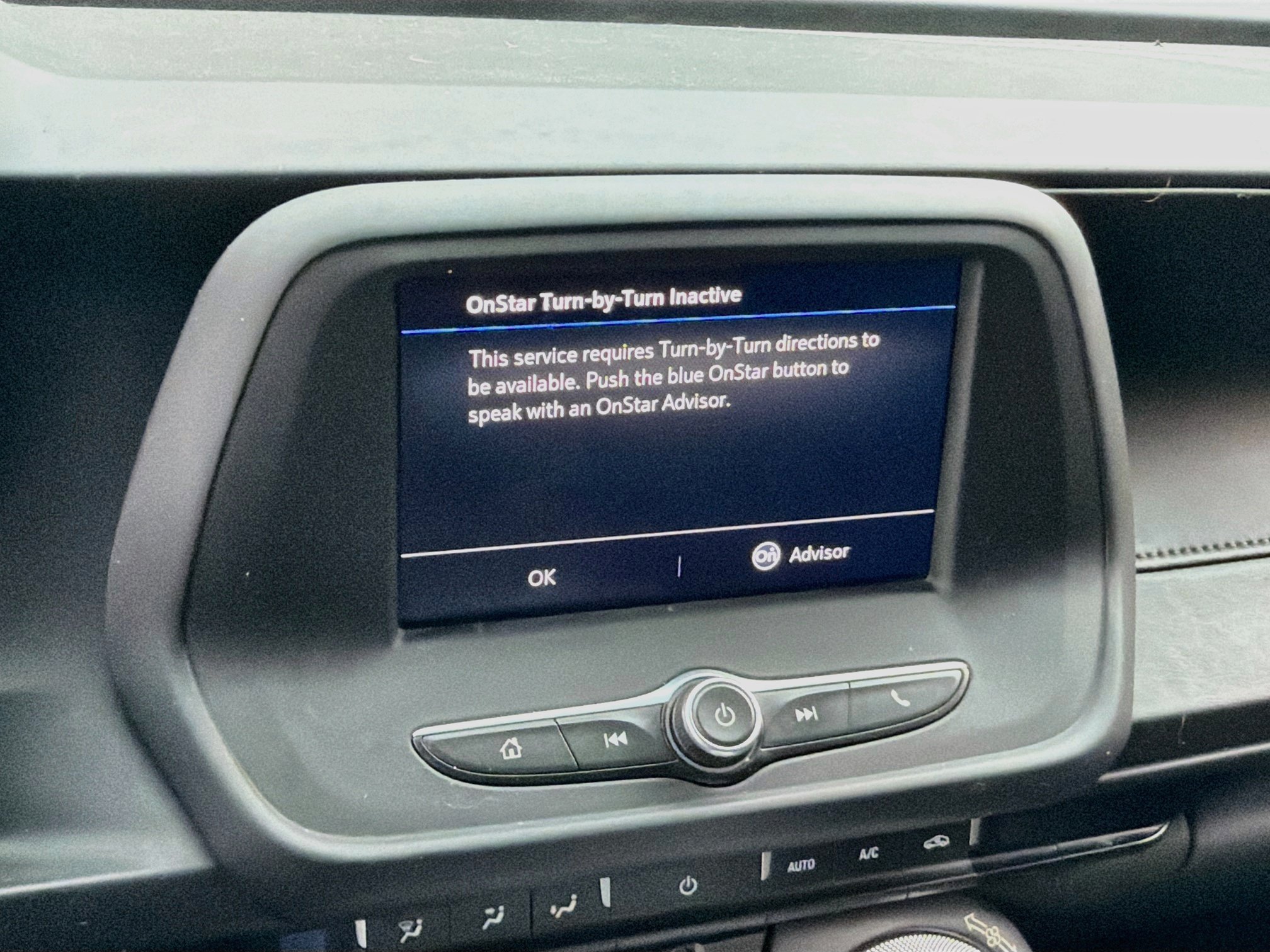 Used 2020 Chevrolet Camaro LT RWD image 11
