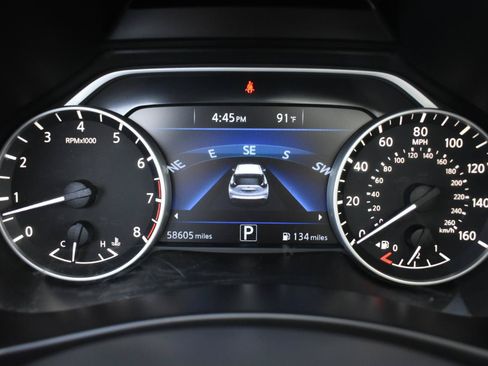 Used 2018 Nissan Murano Platinum FWD image 17