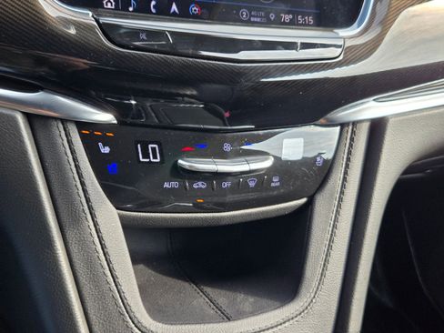 Certified 2023 Cadillac XT6 Sport w/ Platinum Package AWD/4WD image 16
