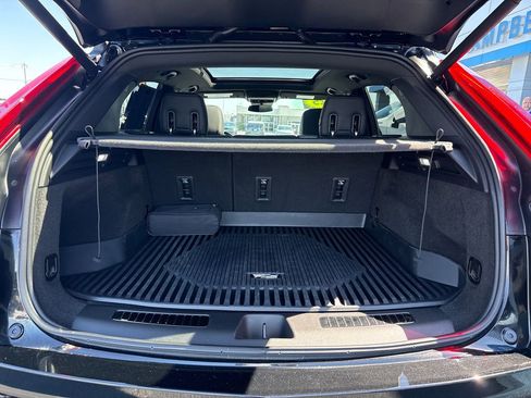 Used 2025 Cadillac XT4 Premium Luxury w/ Cold Weather Package image 26