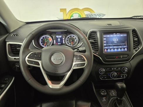 Used 2022 Jeep Cherokee Latitude w/ Sun & Sound Group AWD/4WD image 15