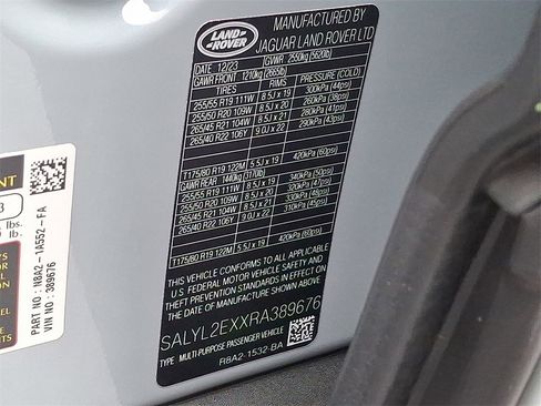 Used 2024 Land Rover Range Rover Velar Dynamic SE image 24