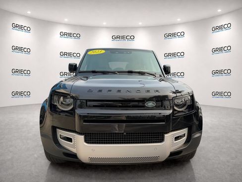 Used 2023 Land Rover Defender 130 SE AWD/4WD image 2
