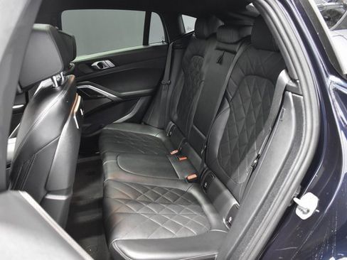 Used 2025 BMW X6 xDrive40i image 32