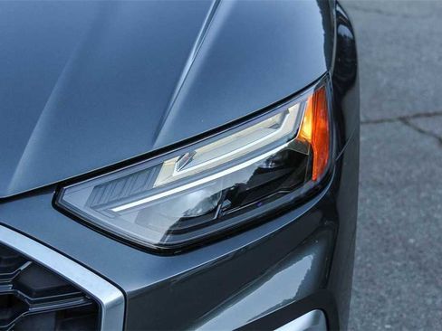 Used 2022 Audi Q5 2.0T Premium w/ Convenience Package image 7