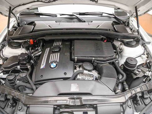 Used 2011 BMW 1 Series M RWD image 25