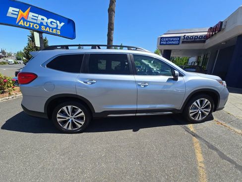 Used 2019 Subaru Ascent Limited AWD/4WD image 8