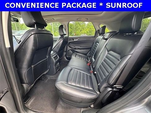 Used 2022 Ford Edge SEL w/ Convenience Package image 17