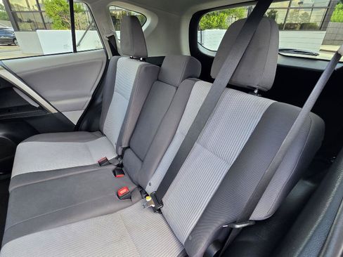 Used 2013 Toyota RAV4 LE FWD image 28