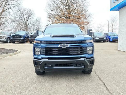 Used 2026 Chevrolet Silverado 2500 Custom w/ Custom Value Package image 4