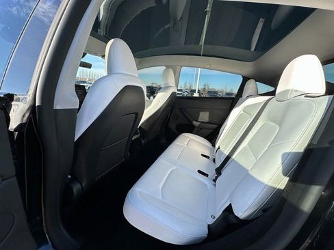 Used 2023 Tesla Model Y Long Range image 16