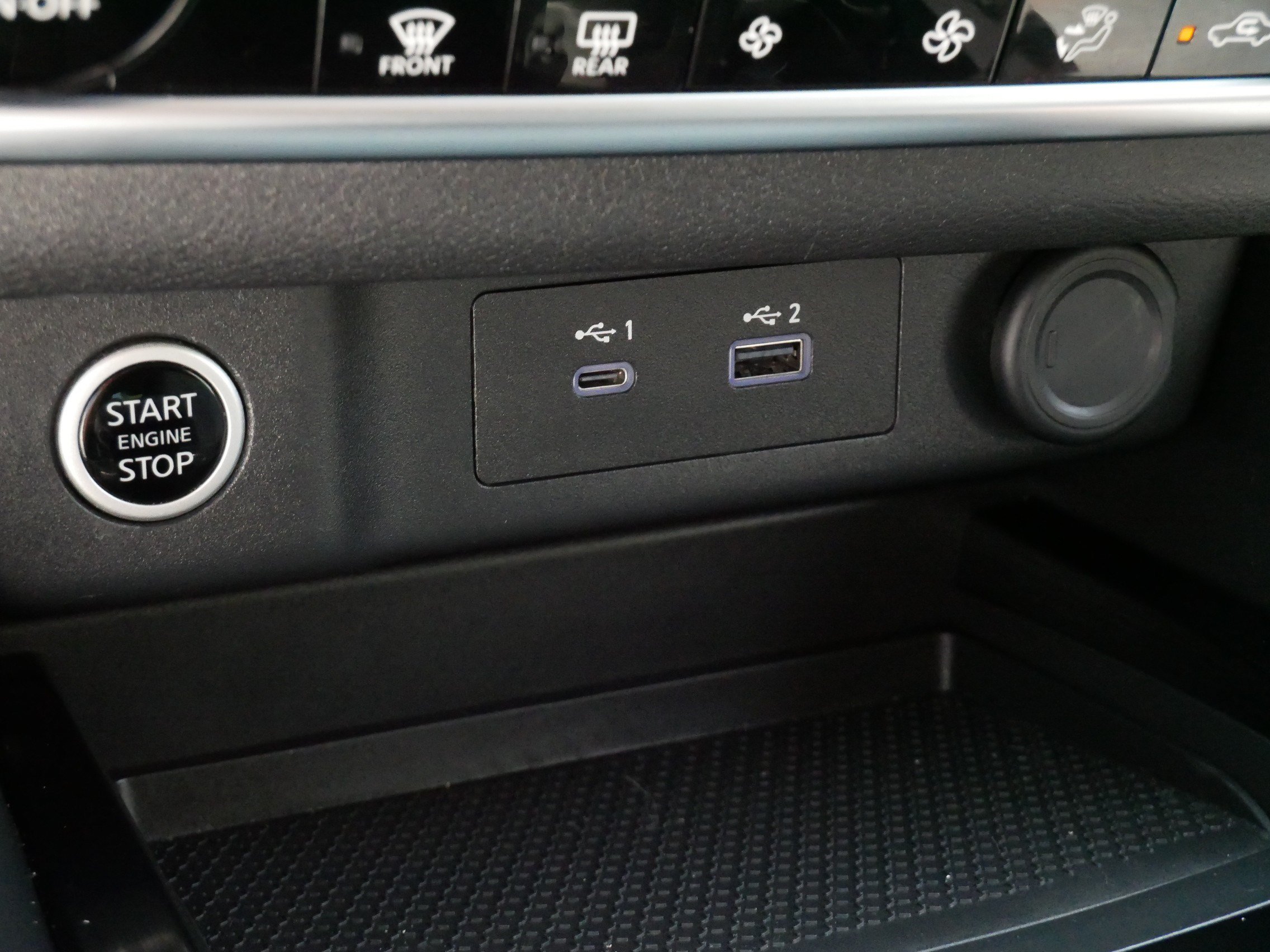 Used 2023 Nissan Rogue SV AWD/4WD image 29