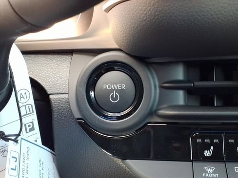 New 2026 Toyota Crown Platinum image 14