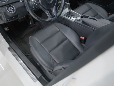 Used 2014 Mercedes-Benz C 250 Sedan image 24