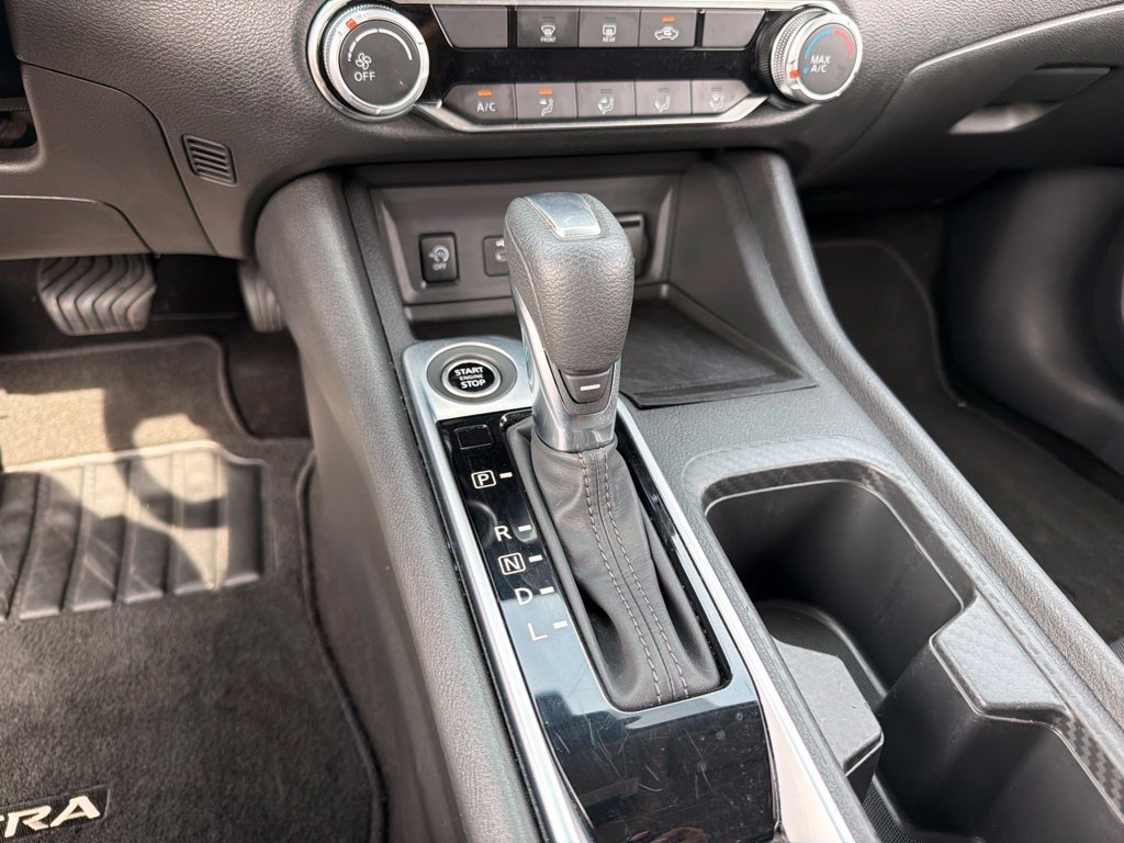 Used 2025 Nissan Sentra SV FWD image 14