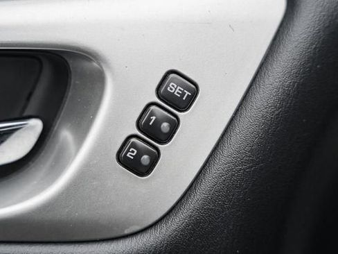 Used 2018 Nissan Pathfinder SL w/ Cargo Package image 38