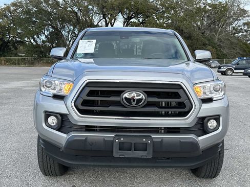 Used 2023 Toyota Tacoma SR5 w/ Technology Package image 4