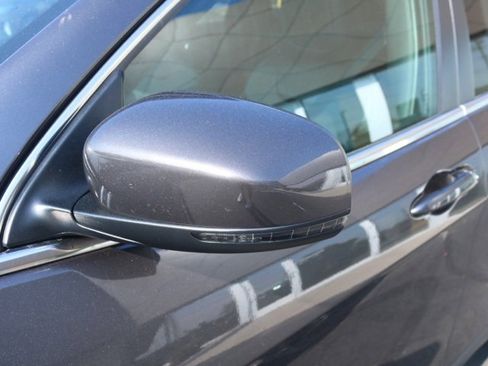 Used 2017 Jeep Cherokee Limited image 12