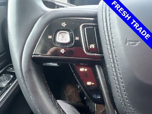 Used 2022 Lincoln Aviator AWD w/ Premium Package image 12